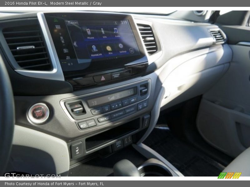 Modern Steel Metallic / Gray 2016 Honda Pilot EX-L