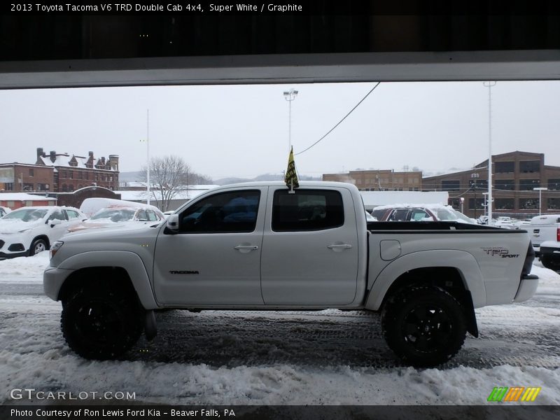 Super White / Graphite 2013 Toyota Tacoma V6 TRD Double Cab 4x4