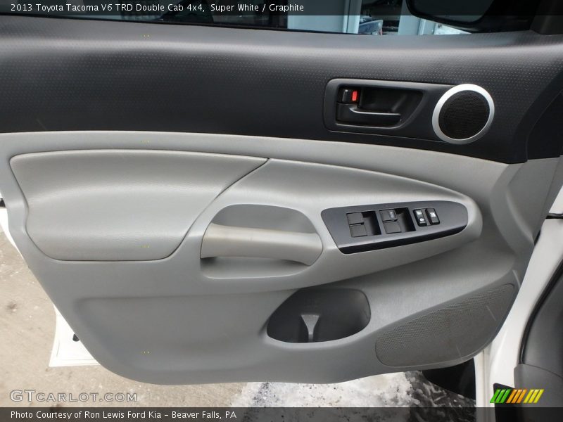 Super White / Graphite 2013 Toyota Tacoma V6 TRD Double Cab 4x4