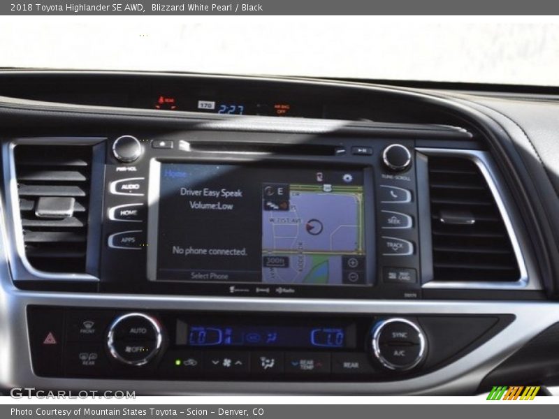 Blizzard White Pearl / Black 2018 Toyota Highlander SE AWD