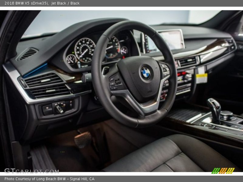 Jet Black / Black 2018 BMW X5 sDrive35i