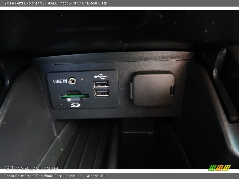 Ingot Silver / Charcoal Black 2014 Ford Explorer XLT 4WD