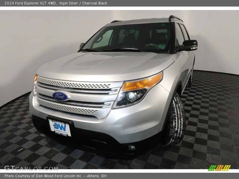 Ingot Silver / Charcoal Black 2014 Ford Explorer XLT 4WD