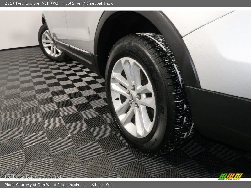 Ingot Silver / Charcoal Black 2014 Ford Explorer XLT 4WD