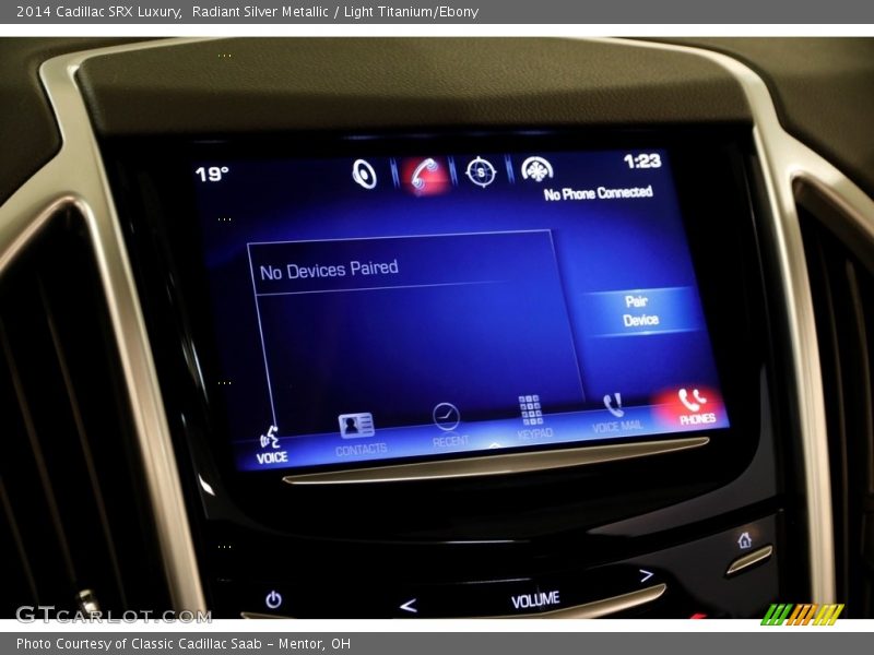 Radiant Silver Metallic / Light Titanium/Ebony 2014 Cadillac SRX Luxury