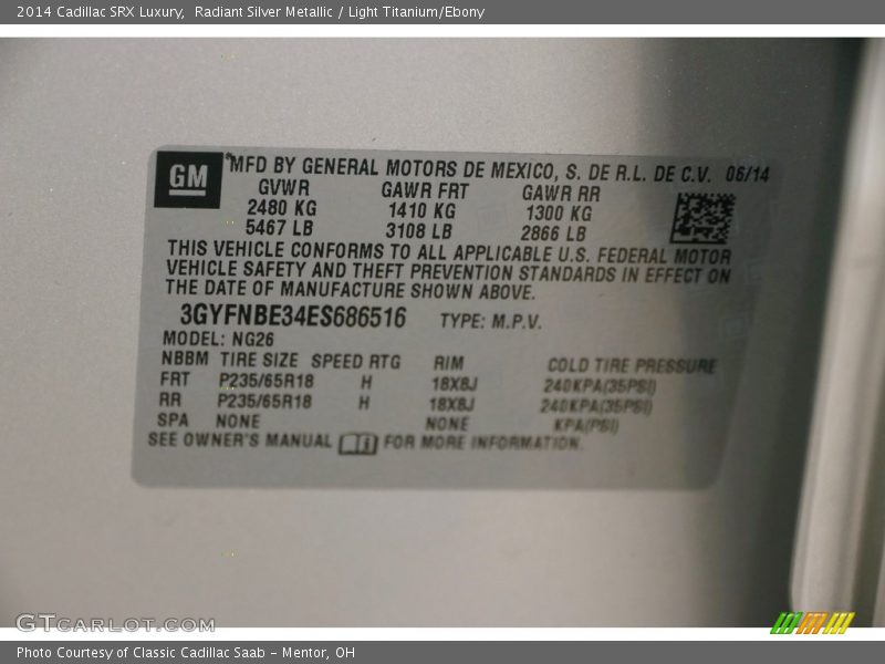 Radiant Silver Metallic / Light Titanium/Ebony 2014 Cadillac SRX Luxury
