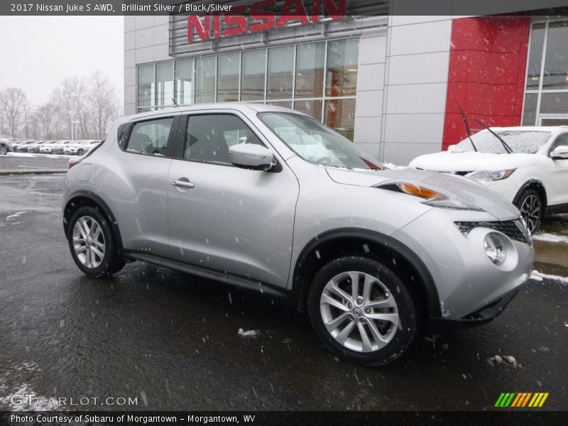 Brilliant Silver / Black/Silver 2017 Nissan Juke S AWD