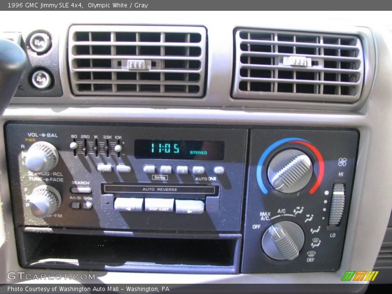 Olympic White / Gray 1996 GMC Jimmy SLE 4x4