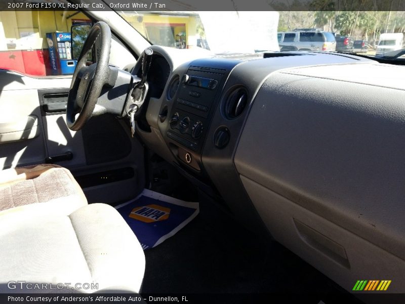 Oxford White / Tan 2007 Ford F150 XL Regular Cab