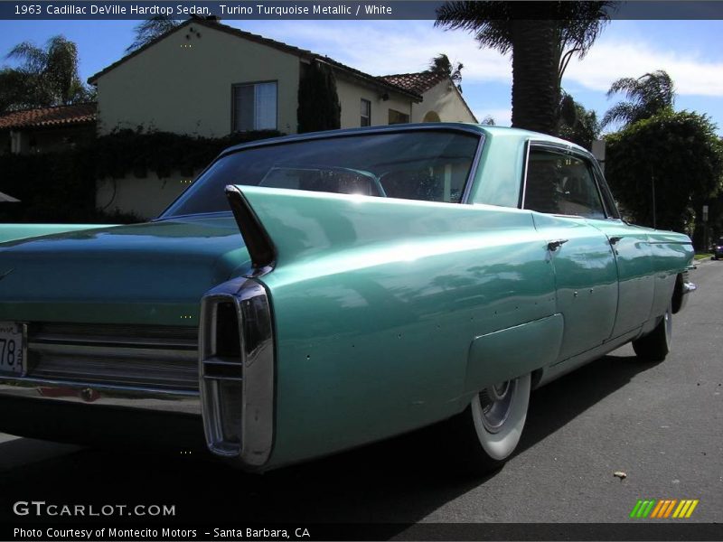 Turino Turquoise Metallic / White 1963 Cadillac DeVille Hardtop Sedan