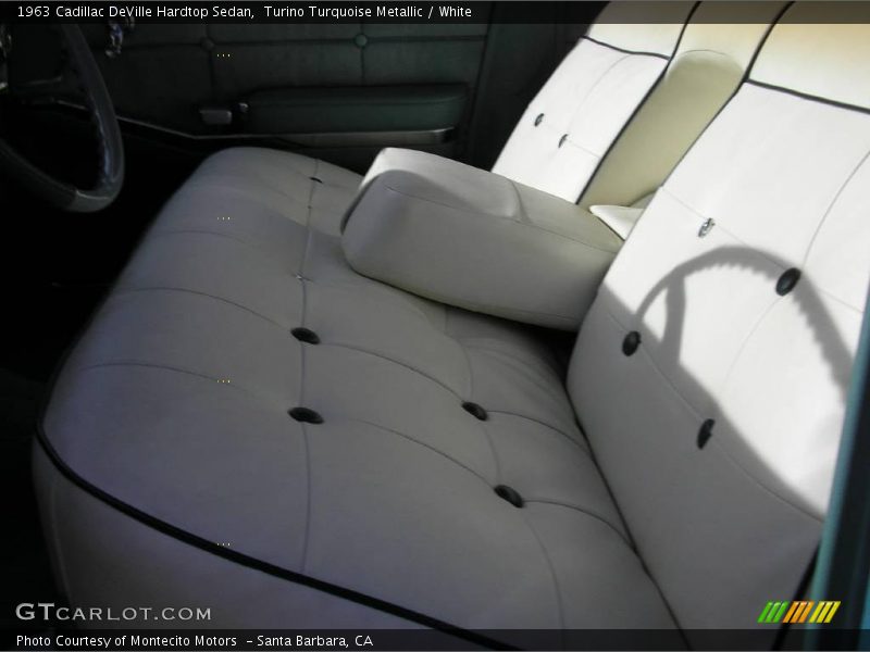 Turino Turquoise Metallic / White 1963 Cadillac DeVille Hardtop Sedan