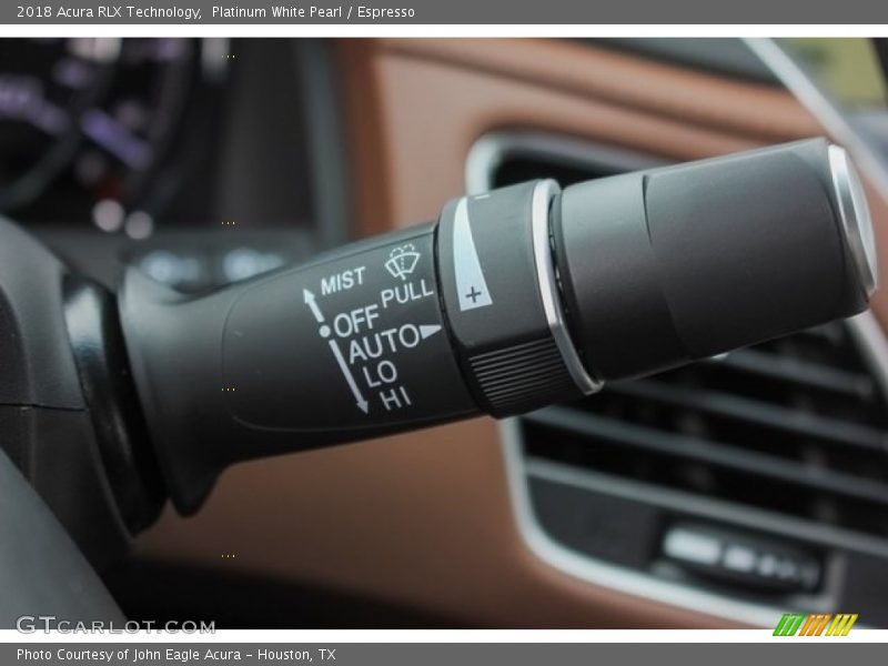 Platinum White Pearl / Espresso 2018 Acura RLX Technology