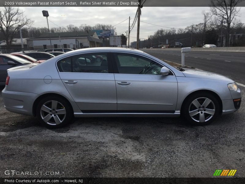 Reflex Silver Metallic / Deep Black 2009 Volkswagen Passat Komfort Sedan