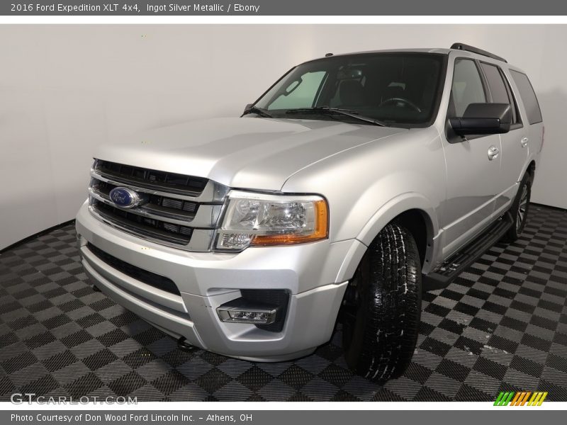 Ingot Silver Metallic / Ebony 2016 Ford Expedition XLT 4x4