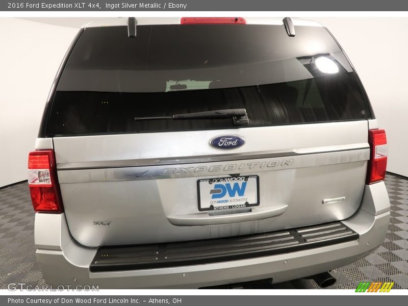 Ingot Silver Metallic / Ebony 2016 Ford Expedition XLT 4x4