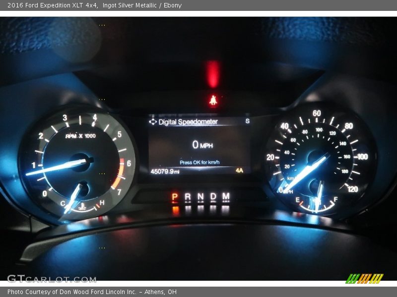 Ingot Silver Metallic / Ebony 2016 Ford Expedition XLT 4x4