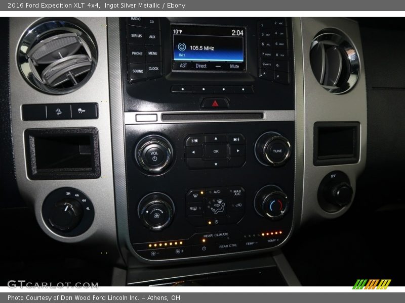 Ingot Silver Metallic / Ebony 2016 Ford Expedition XLT 4x4