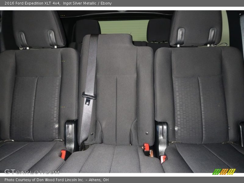 Ingot Silver Metallic / Ebony 2016 Ford Expedition XLT 4x4