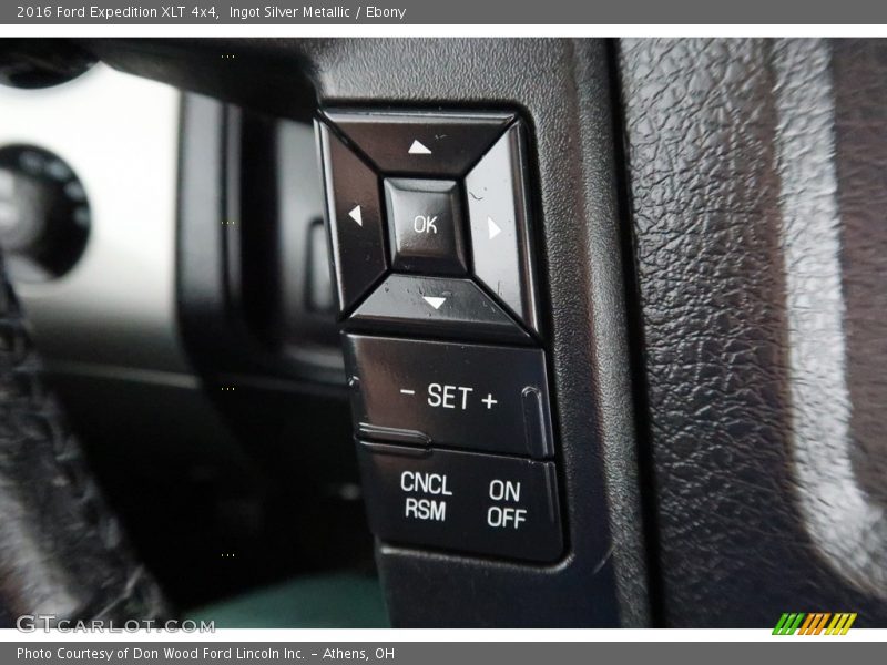 Ingot Silver Metallic / Ebony 2016 Ford Expedition XLT 4x4