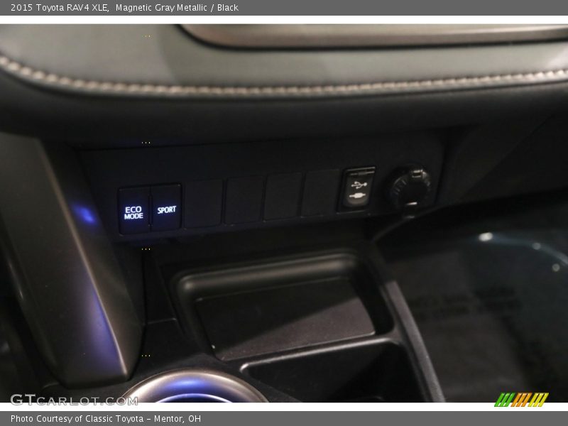 Magnetic Gray Metallic / Black 2015 Toyota RAV4 XLE