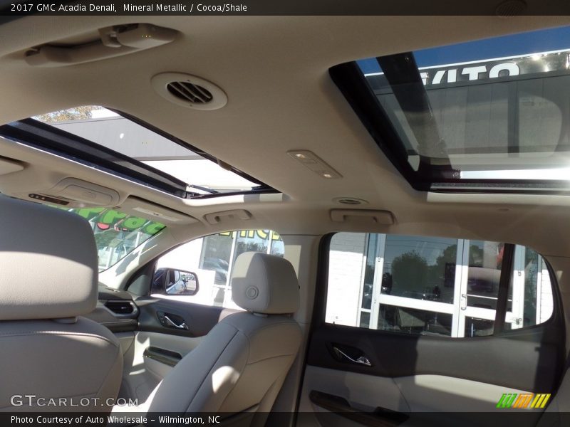 Mineral Metallic / Cocoa/Shale 2017 GMC Acadia Denali