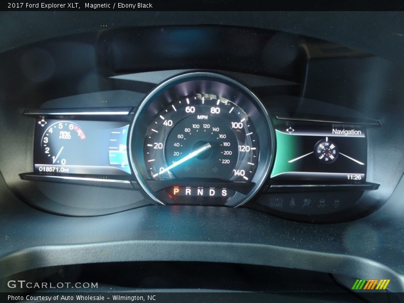 Magnetic / Ebony Black 2017 Ford Explorer XLT