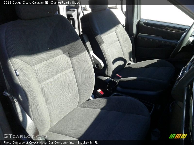 Granite Pearl / Black 2018 Dodge Grand Caravan SE