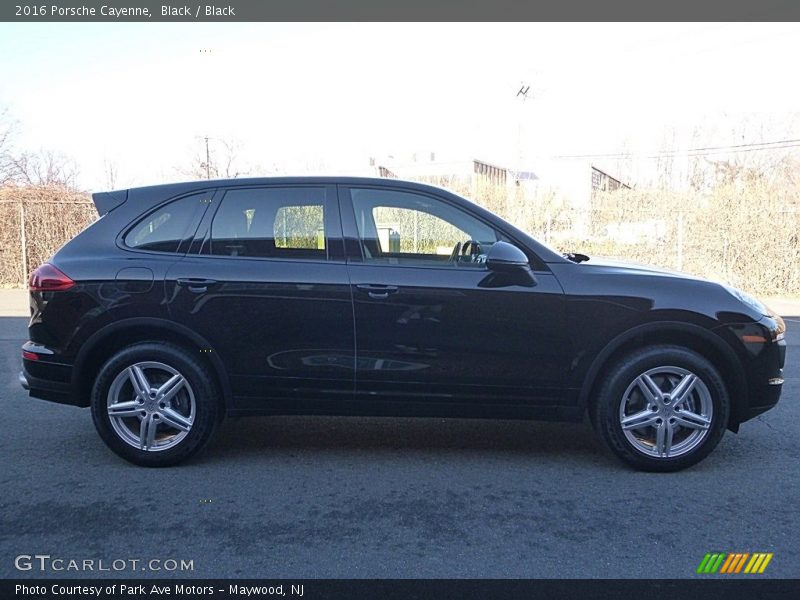 Black / Black 2016 Porsche Cayenne