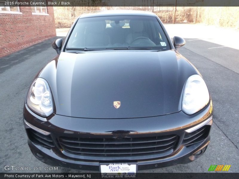 Black / Black 2016 Porsche Cayenne
