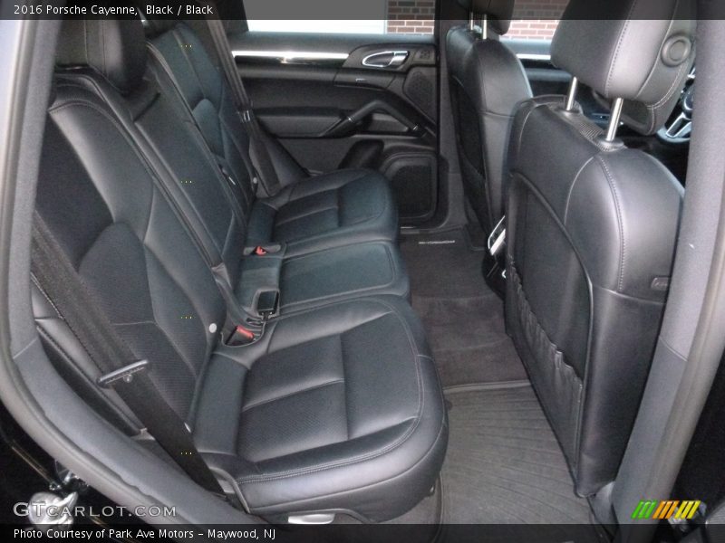 Black / Black 2016 Porsche Cayenne