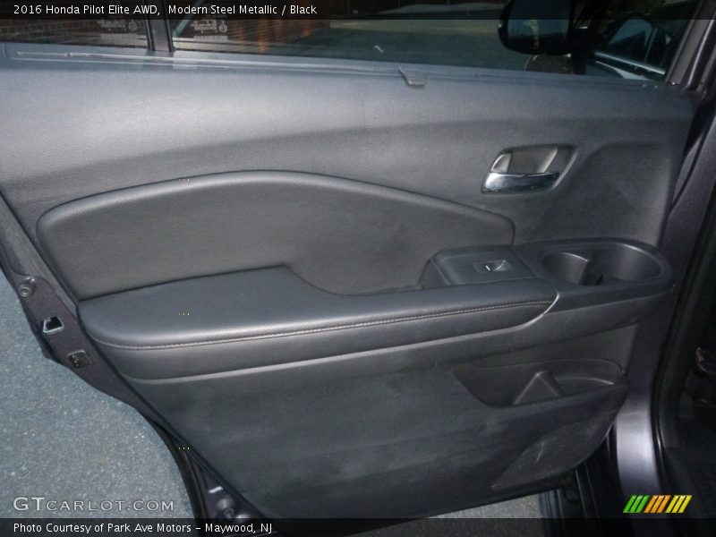 Modern Steel Metallic / Black 2016 Honda Pilot Elite AWD