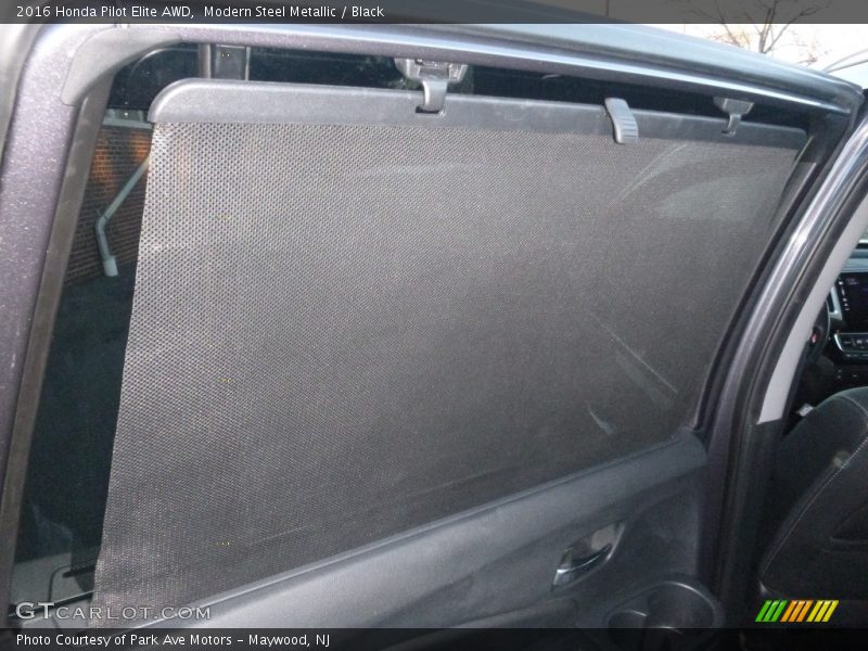 Modern Steel Metallic / Black 2016 Honda Pilot Elite AWD
