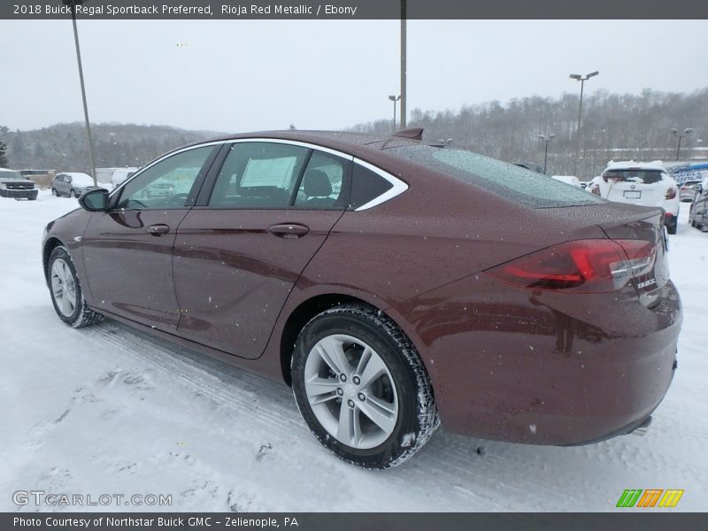 Rioja Red Metallic / Ebony 2018 Buick Regal Sportback Preferred