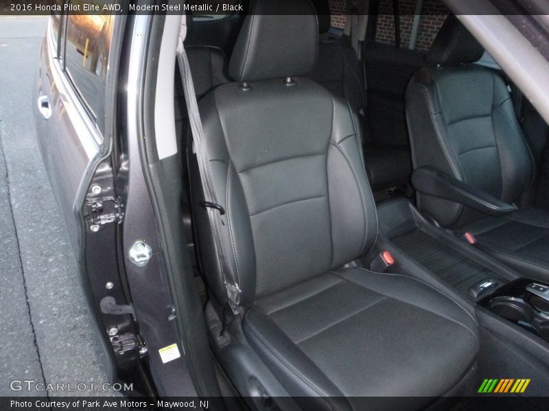Modern Steel Metallic / Black 2016 Honda Pilot Elite AWD