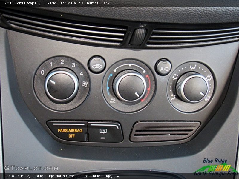 Tuxedo Black Metallic / Charcoal Black 2015 Ford Escape S