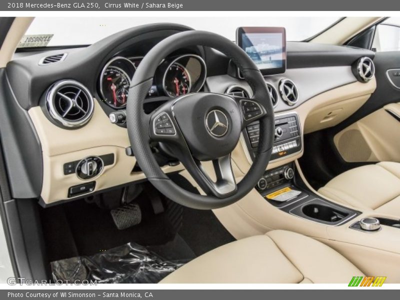 Cirrus White / Sahara Beige 2018 Mercedes-Benz GLA 250