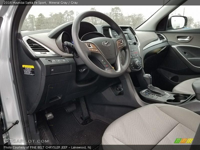 Mineral Gray / Gray 2016 Hyundai Santa Fe Sport