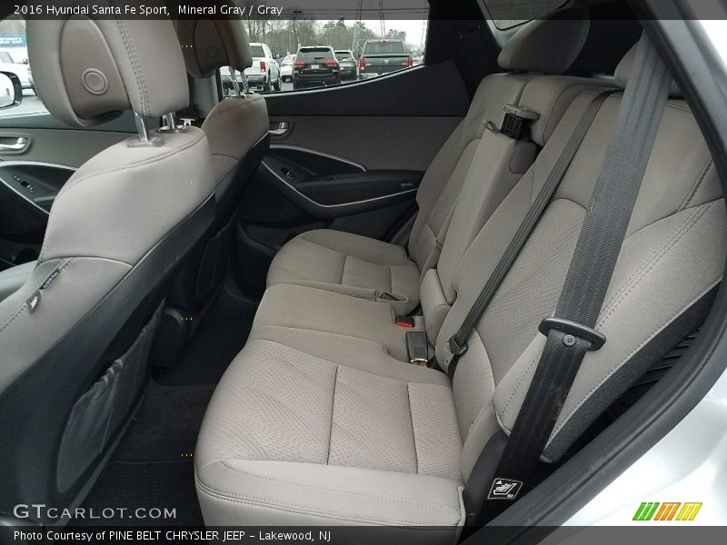 Mineral Gray / Gray 2016 Hyundai Santa Fe Sport