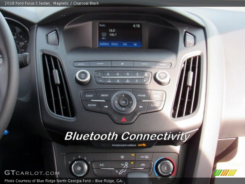 Magnetic / Charcoal Black 2018 Ford Focus S Sedan