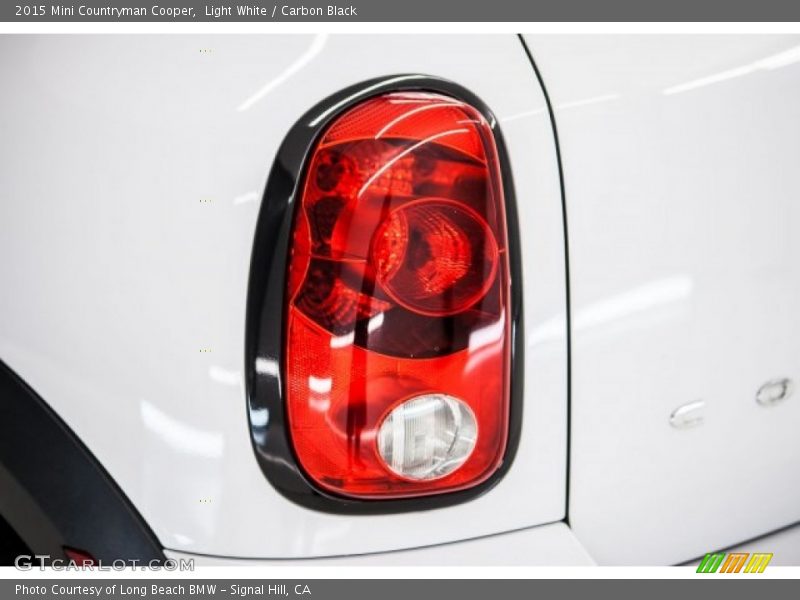 Light White / Carbon Black 2015 Mini Countryman Cooper