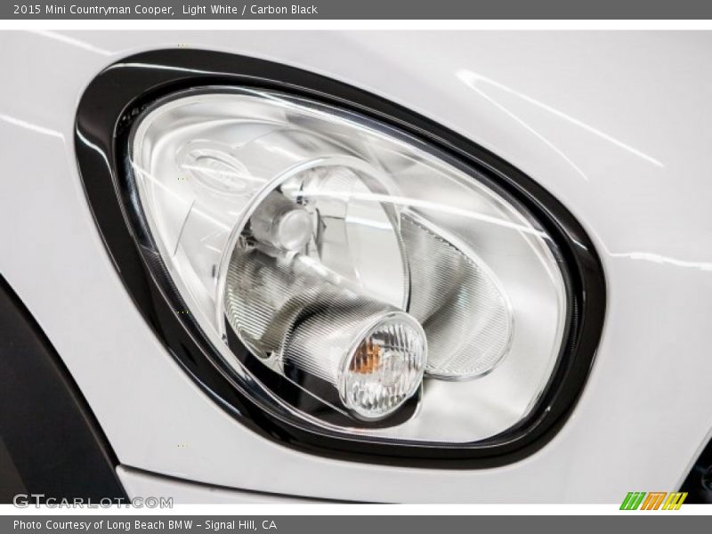 Light White / Carbon Black 2015 Mini Countryman Cooper