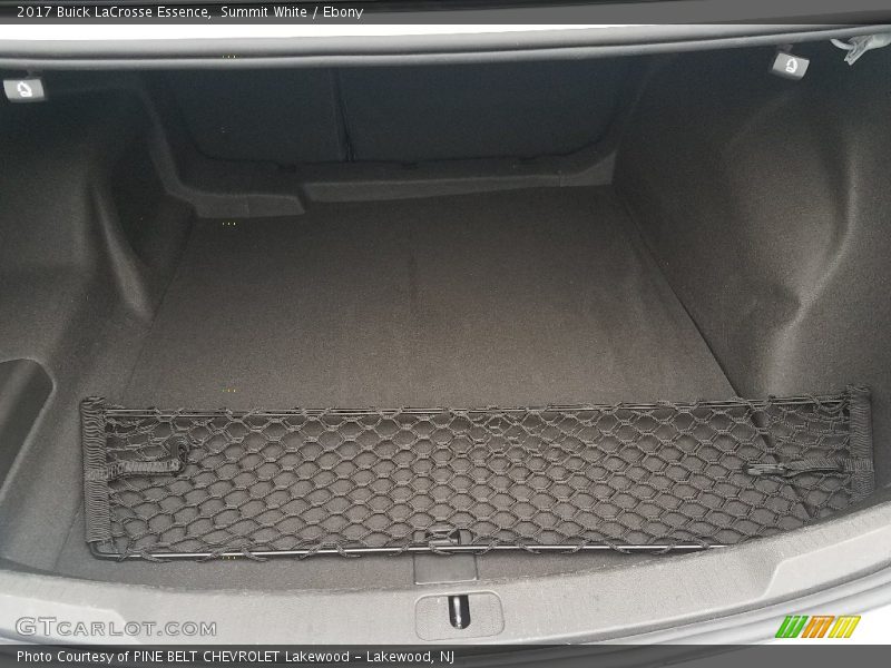 Summit White / Ebony 2017 Buick LaCrosse Essence