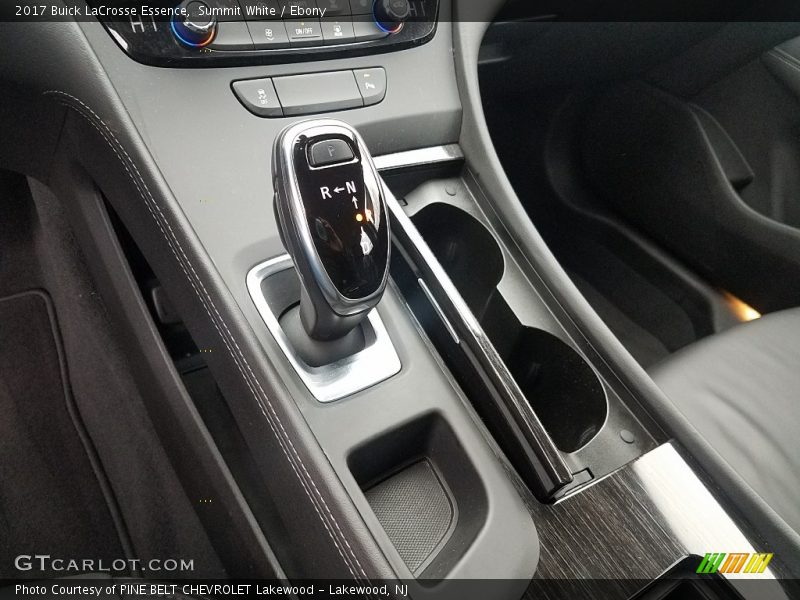 Summit White / Ebony 2017 Buick LaCrosse Essence