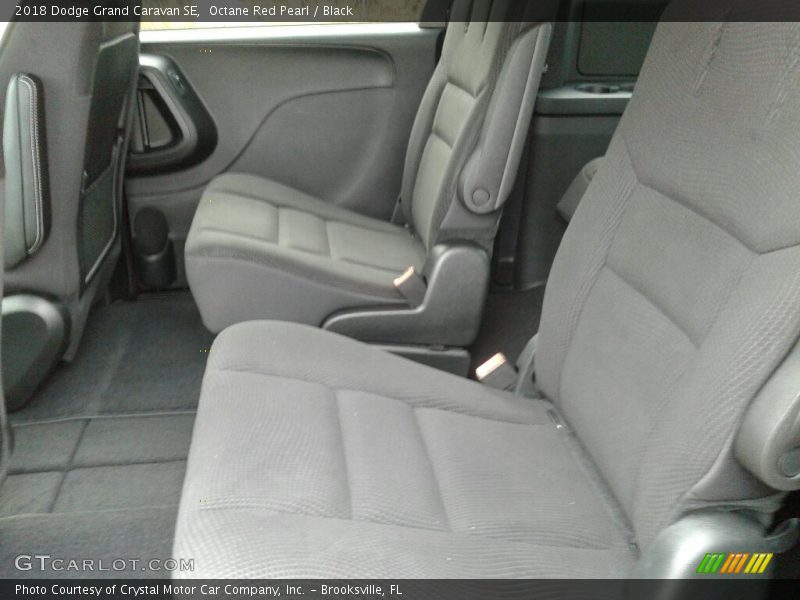Octane Red Pearl / Black 2018 Dodge Grand Caravan SE