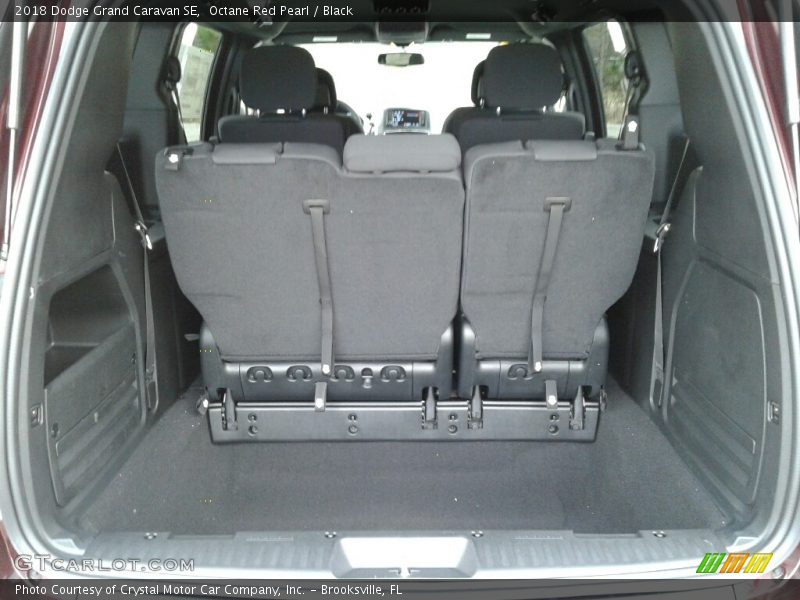 Octane Red Pearl / Black 2018 Dodge Grand Caravan SE