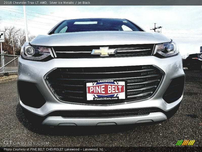 Silver Ice Metallic / Jet Black 2018 Chevrolet Trax LT AWD