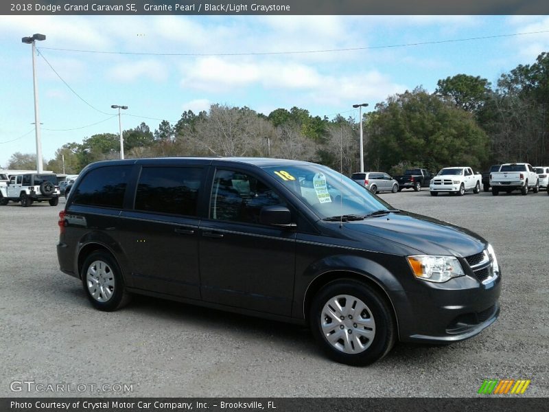 Granite Pearl / Black/Light Graystone 2018 Dodge Grand Caravan SE