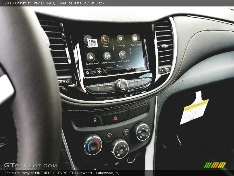 Silver Ice Metallic / Jet Black 2018 Chevrolet Trax LT AWD