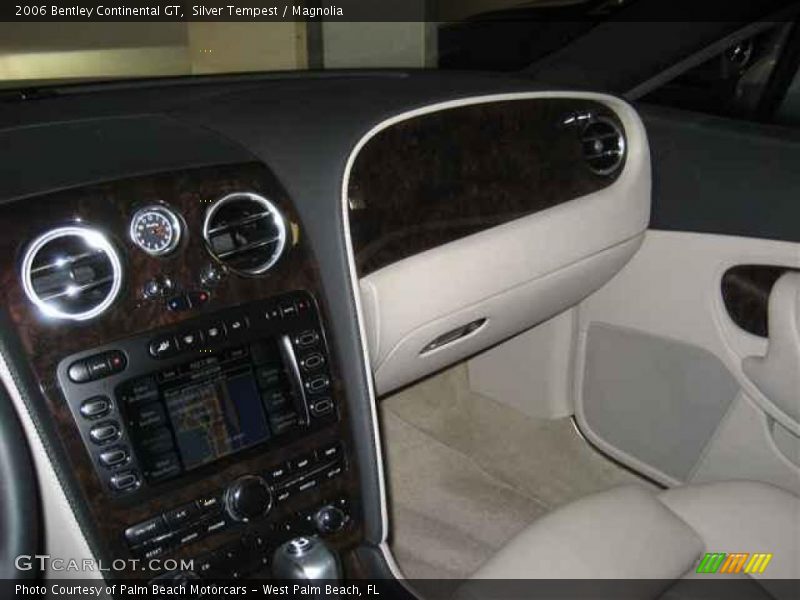 Silver Tempest / Magnolia 2006 Bentley Continental GT