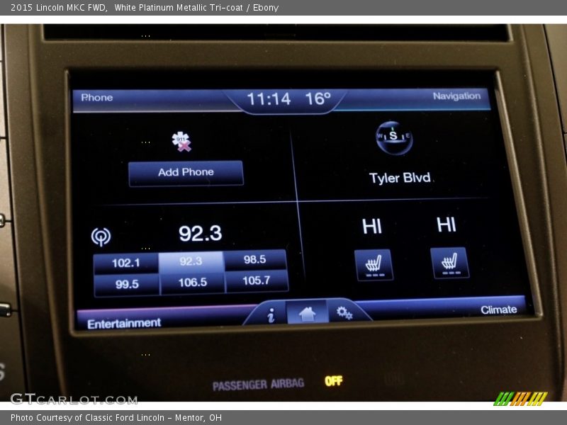 White Platinum Metallic Tri-coat / Ebony 2015 Lincoln MKC FWD